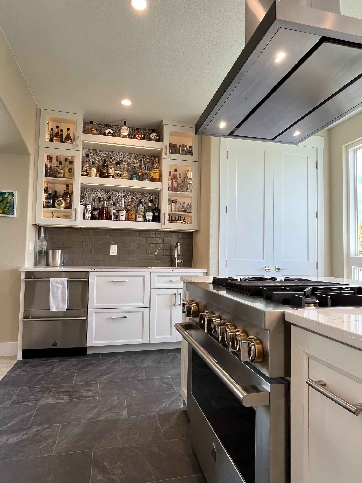 Beautiful-bright-kitchen-white-shaker-cabinets-double-island-Littleton-Colorado9