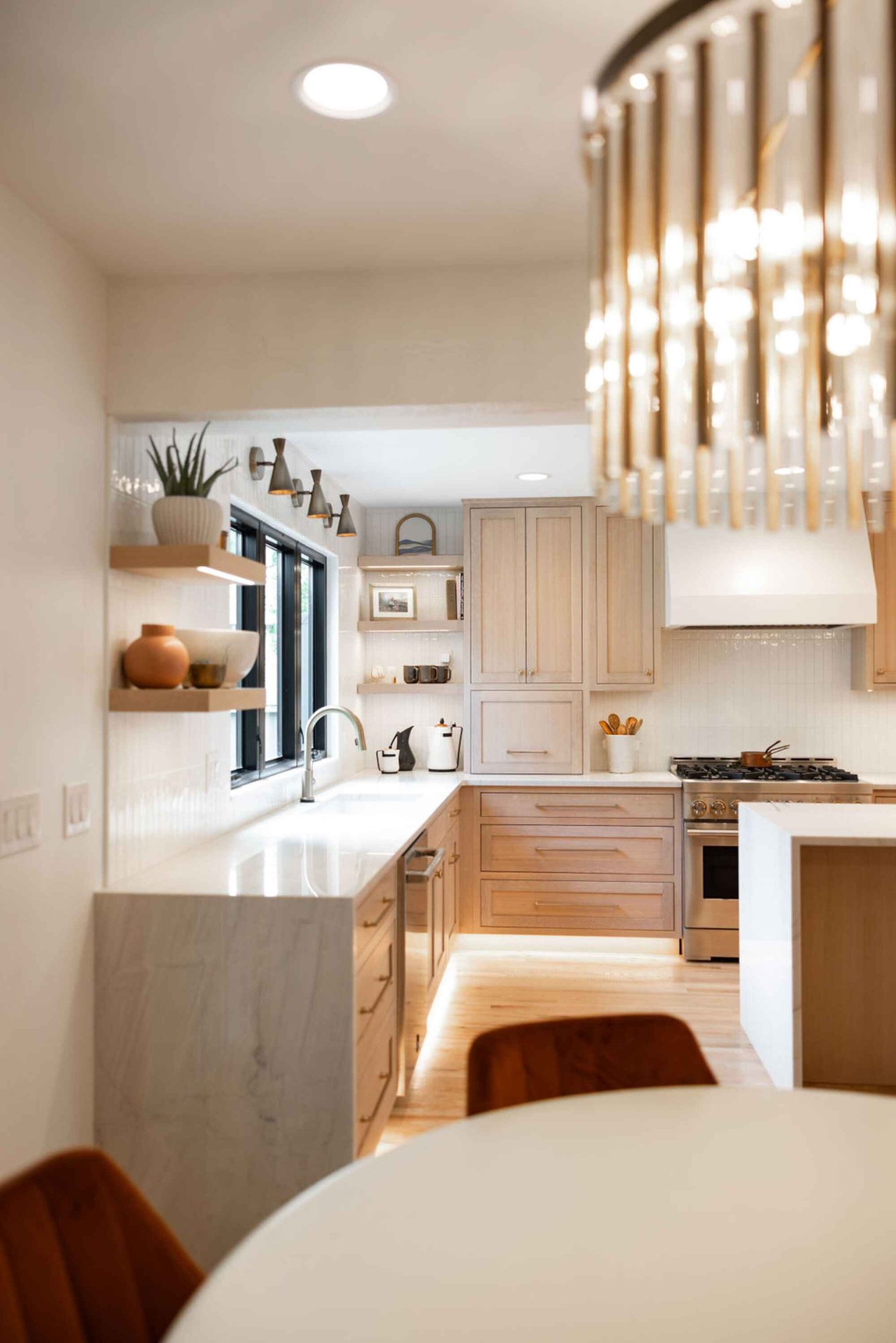 Charming-open-kitchen-white-oak-quartzite-long-island-Littleton-Colorado16