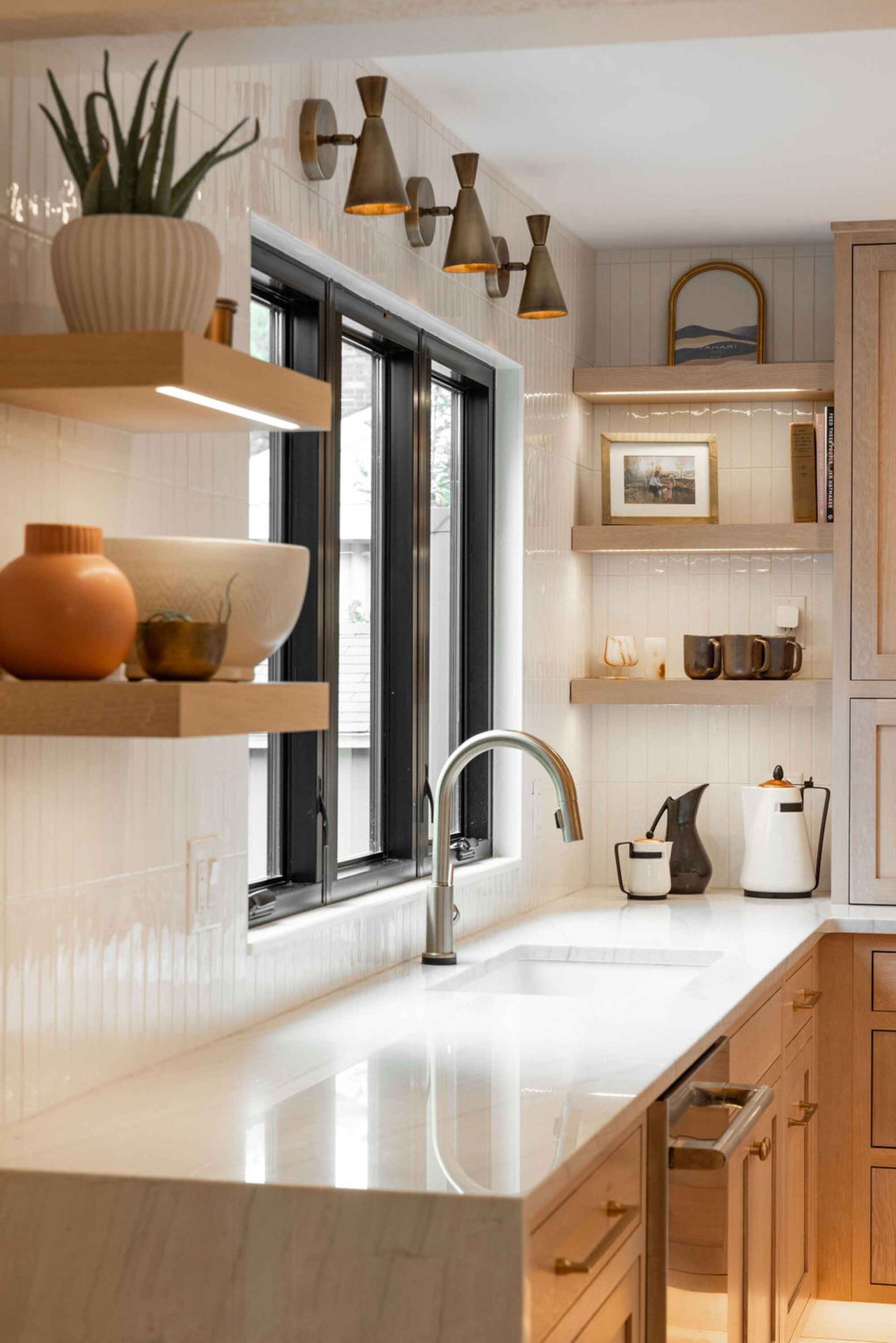 Charming-open-kitchen-white-oak-quartzite-long-island-Littleton-Colorado23