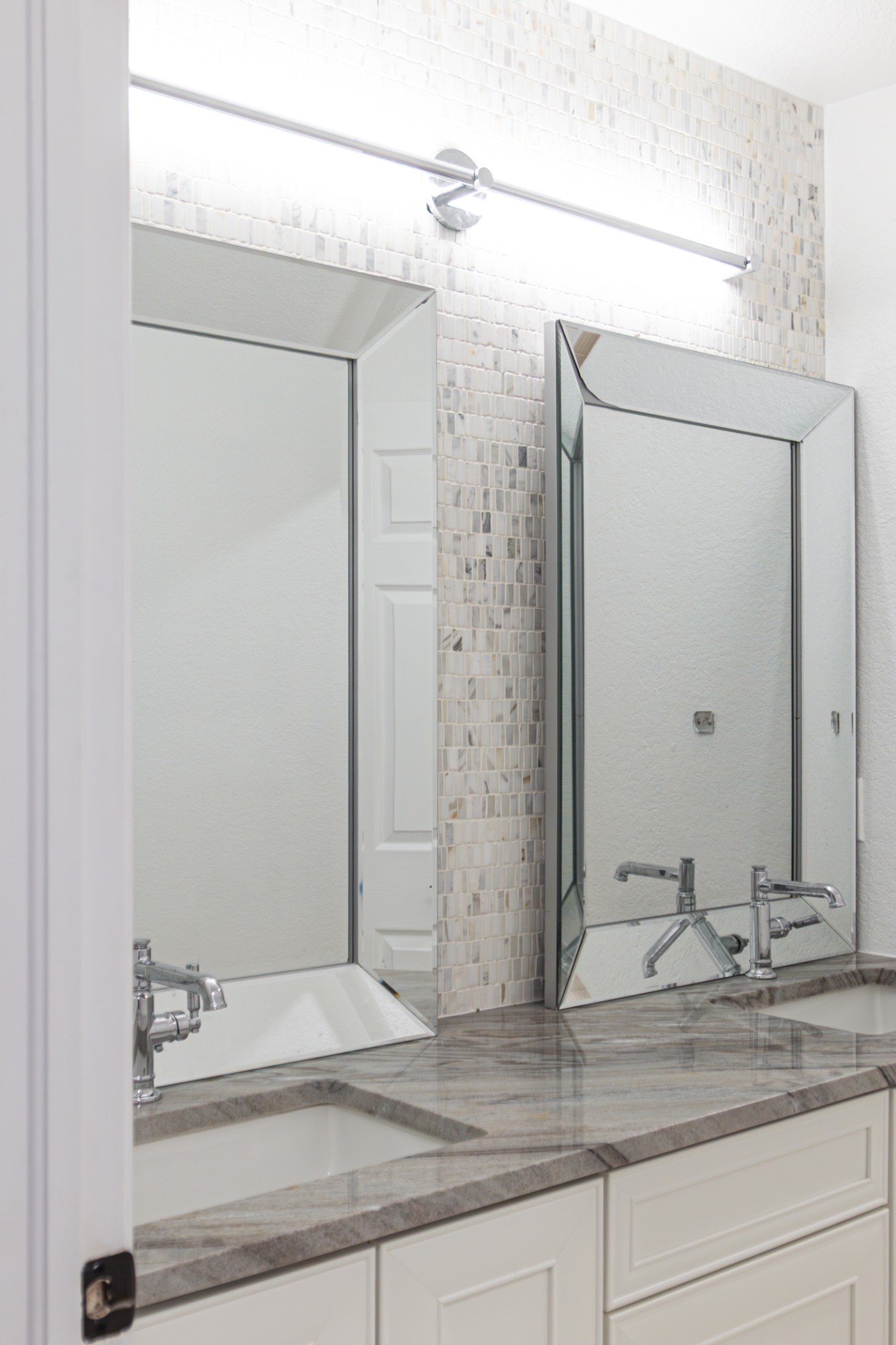 after-castle-pines-bathroom-remodel-double-vanity
