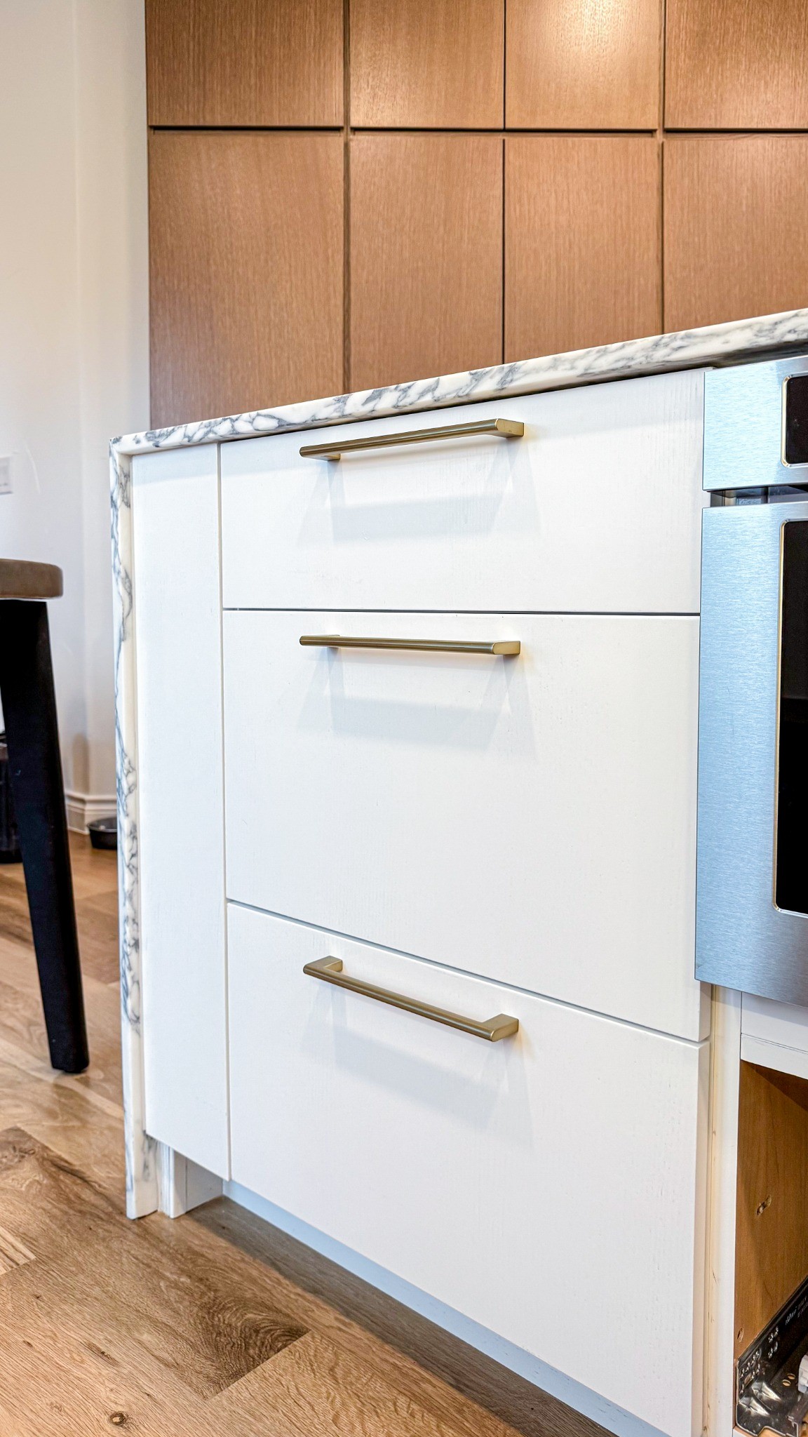 after-castle-pines-kitchen-remodel-white-cabinet-drawers