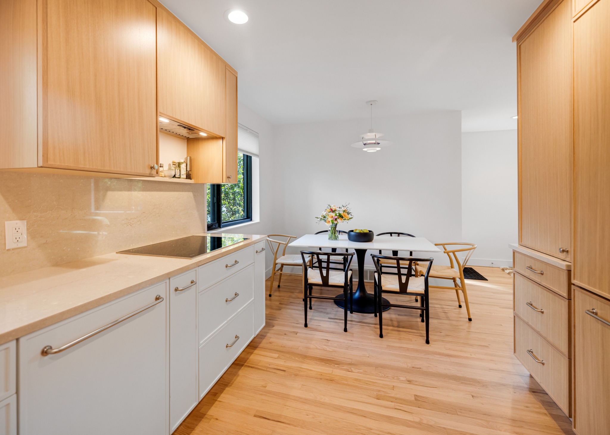 after-denver-kitchen-remodel-bright-modern-dining-area