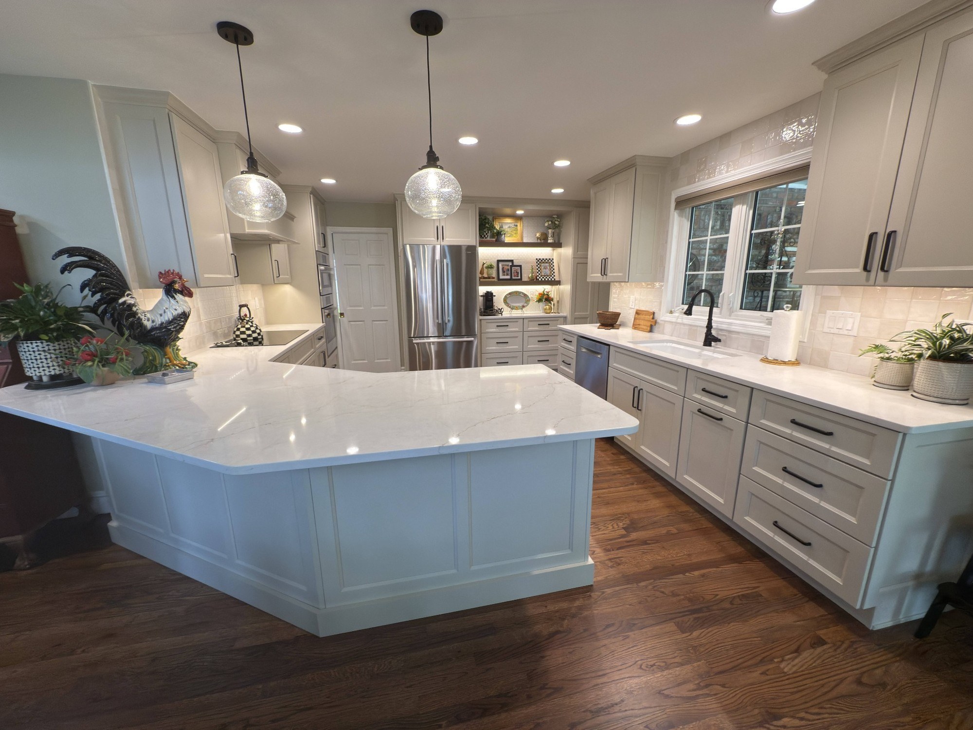 after-littleton-kitchen-remodel-wide-view-of-custom-kitchen-and-quartz-countertops